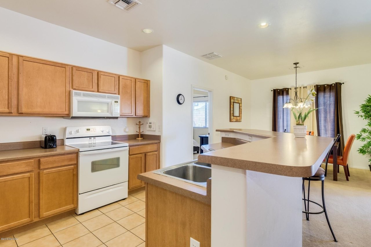 1682 S San Marcos Pl