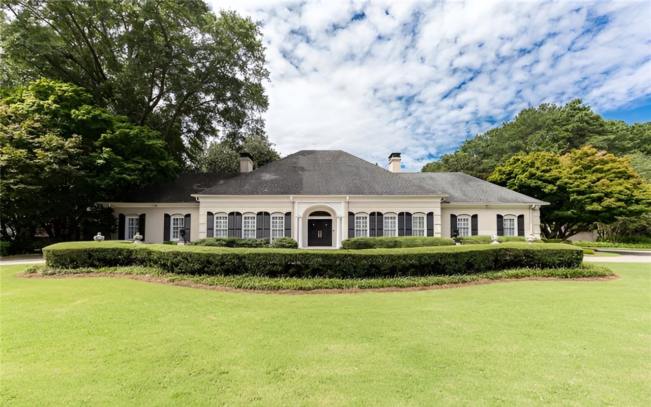 Check Out Dorsey Alston’s New Atlanta Luxury Home Listings for the Week!
