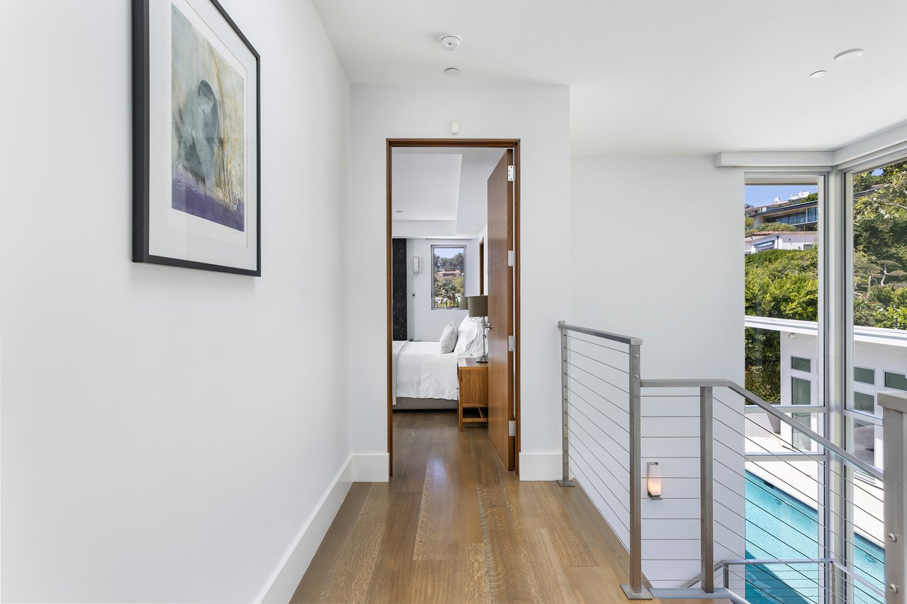 200 Arno Way