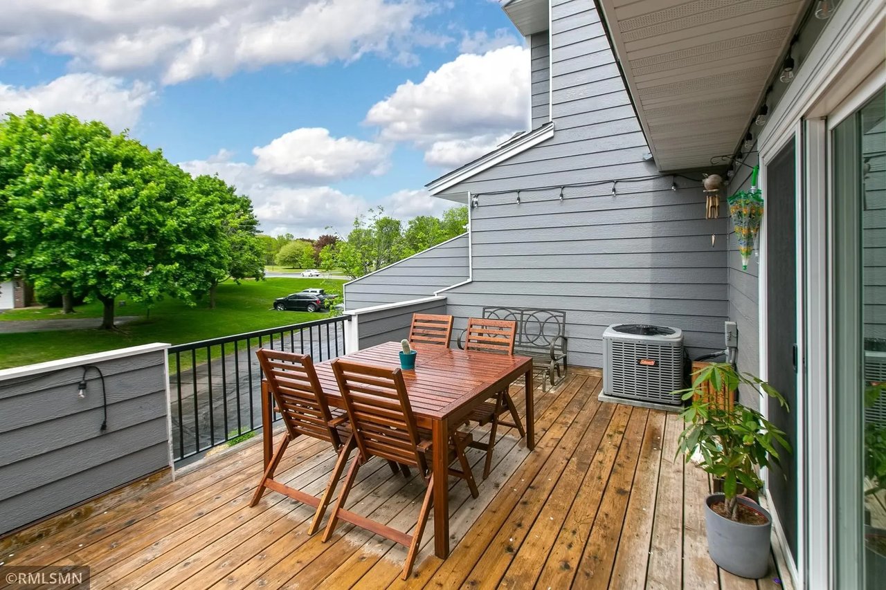 14271 Empire Ct
