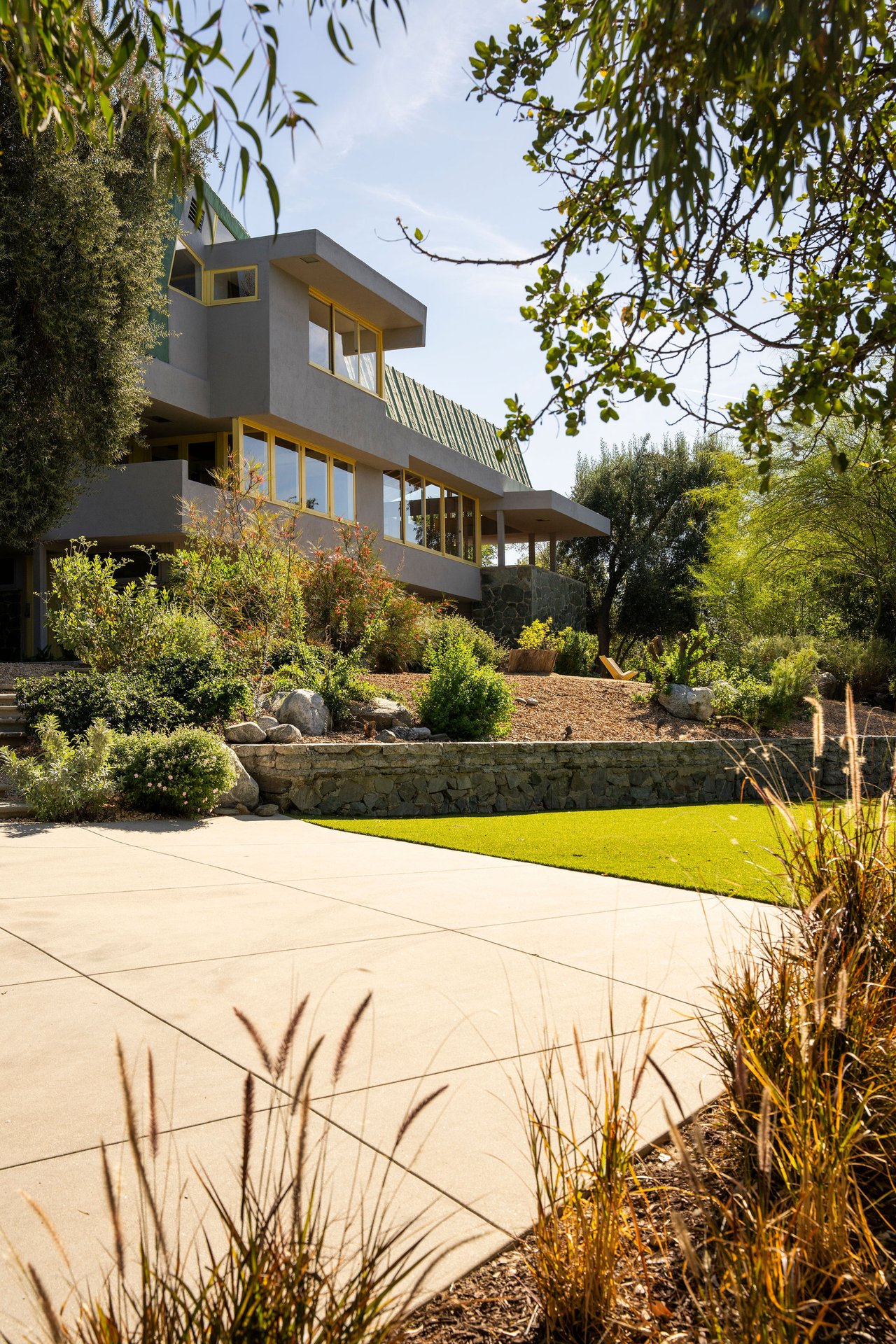 The Van Dekker House, Master architect R. M. Schindler