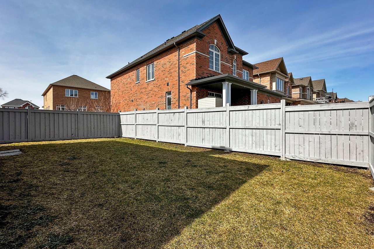 227 Inverness Way