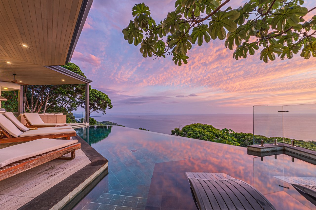 Luxury Estate in Escaleras - Incredible Ocean Views 5.5 Acres