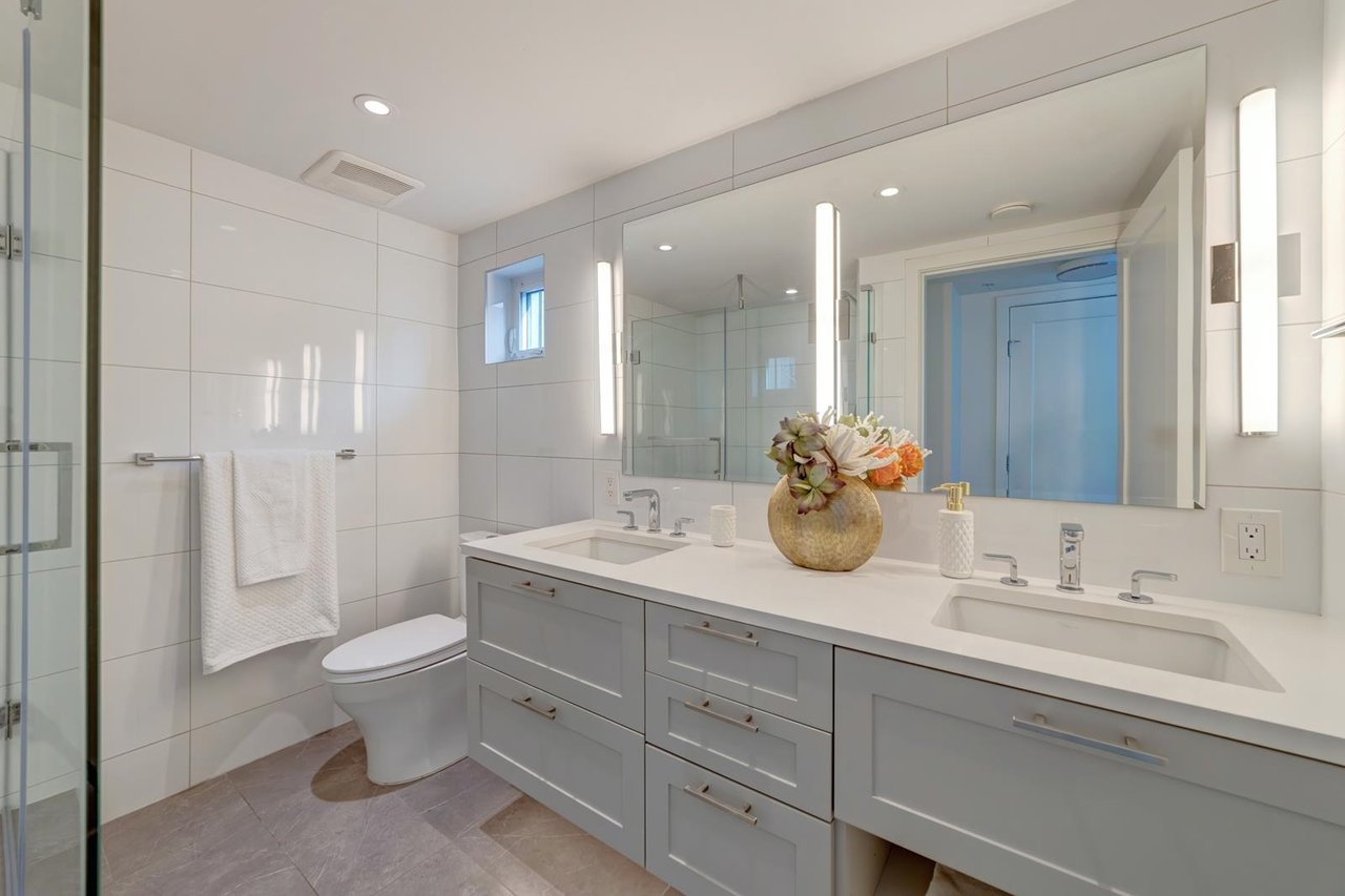 126-525 E 2nd Street, North Vancouver