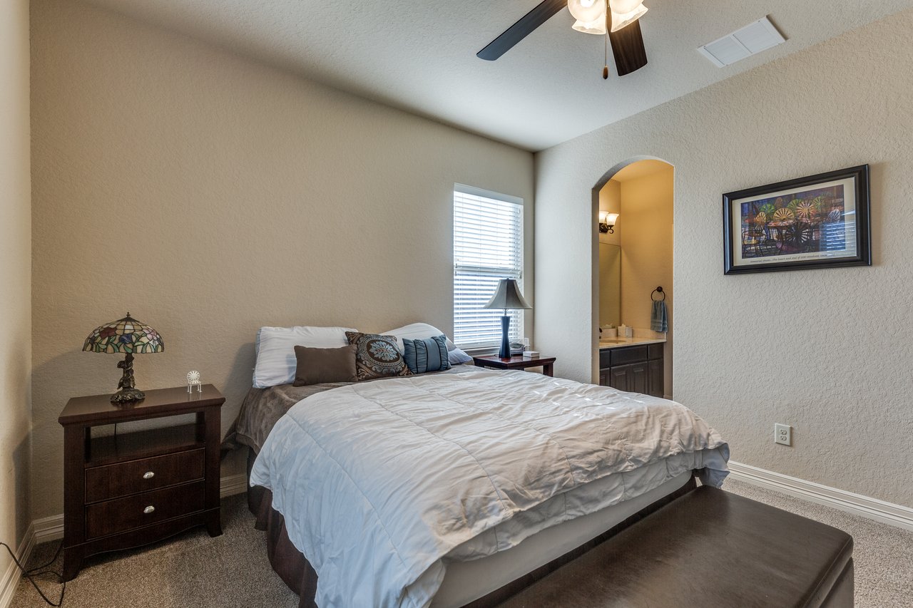 2319 Dunmore Hill