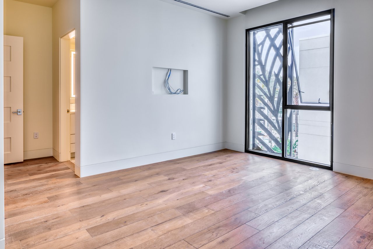 6587 N PALMERAIE Boulevard, 3006