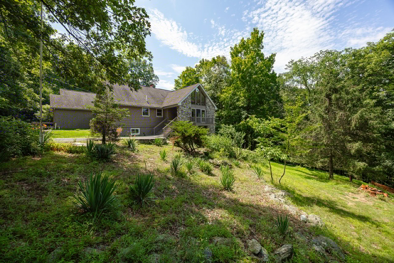12 Wolf Lane