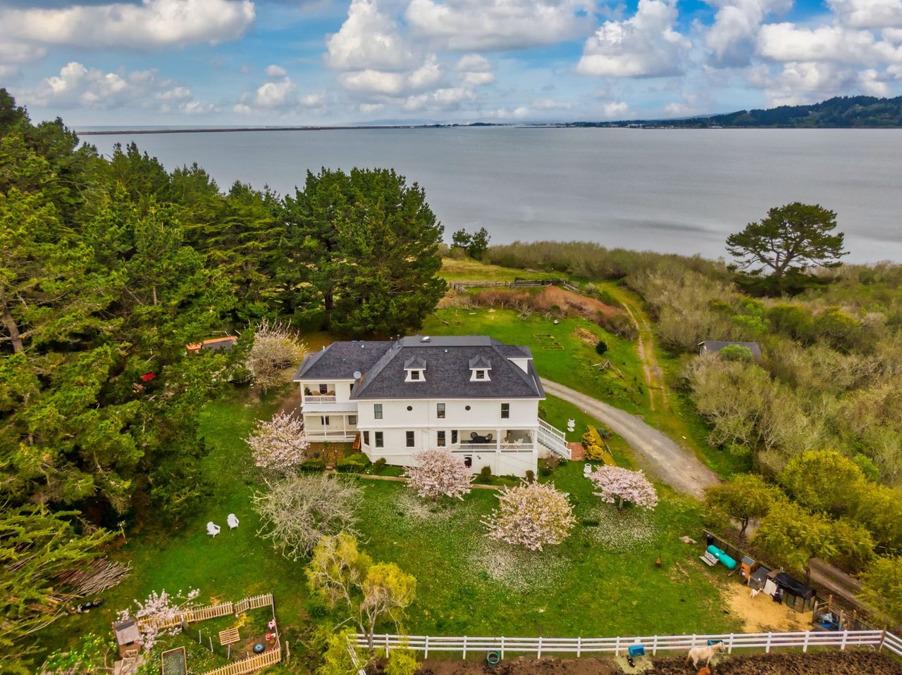 Corcoran Icon Properties’ Humboldt Office Lists Historical Southport Landing Mansion