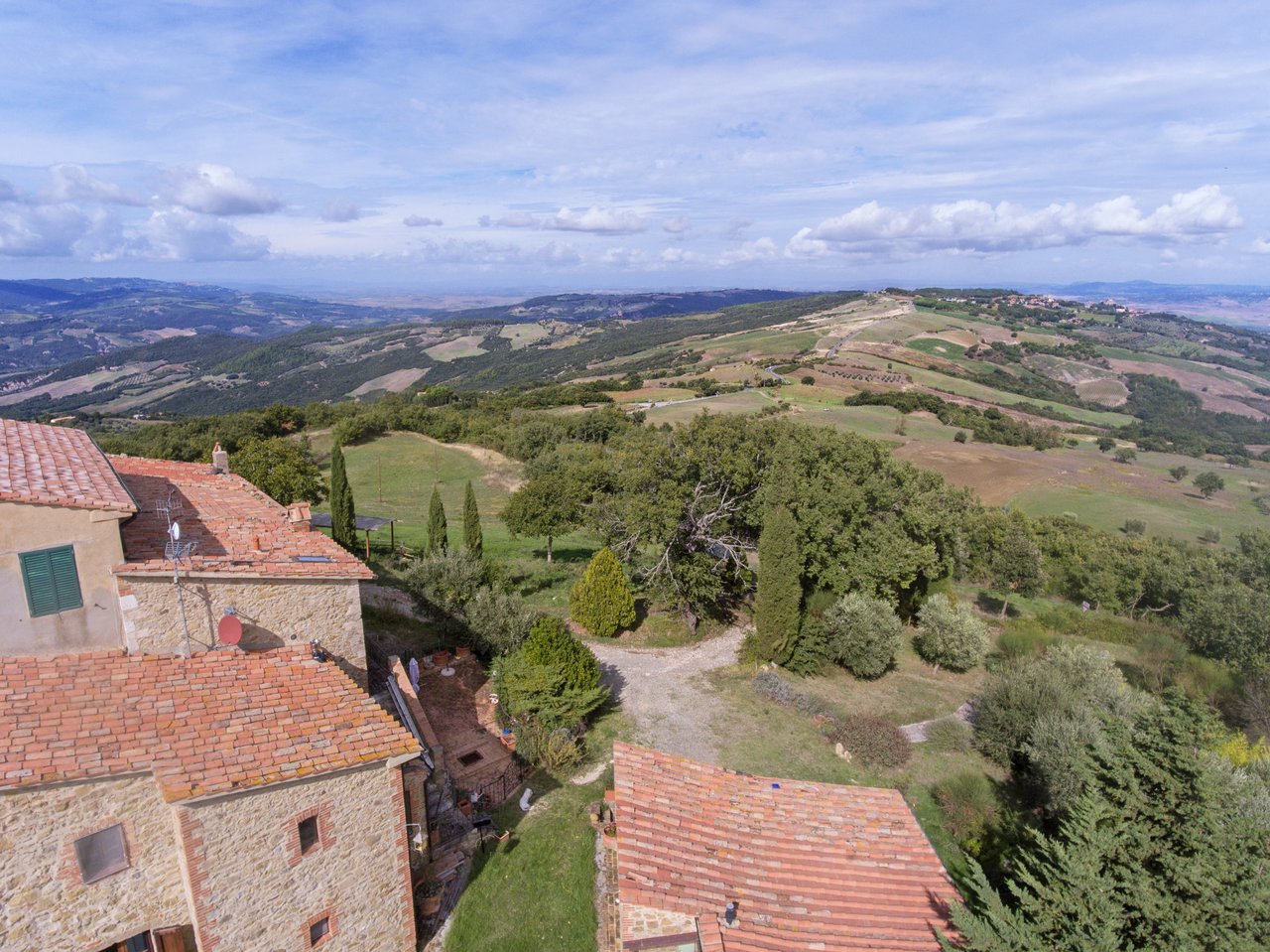  LA DIMORA DEI GIGLI
