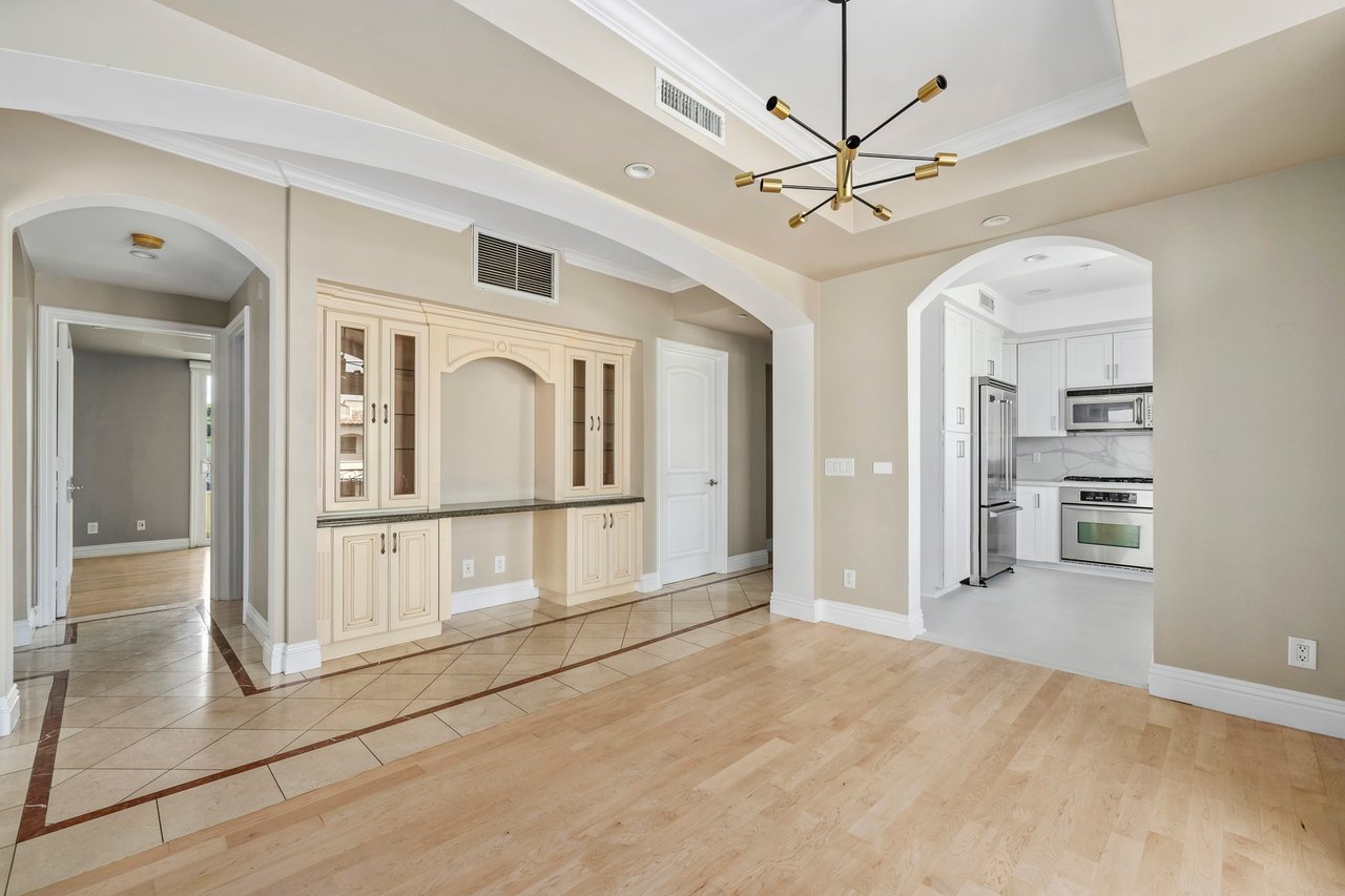 1540 S Bentley Ave Unit: 402