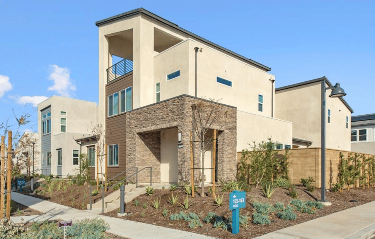 183 Proctor | Luna Park, Great Park