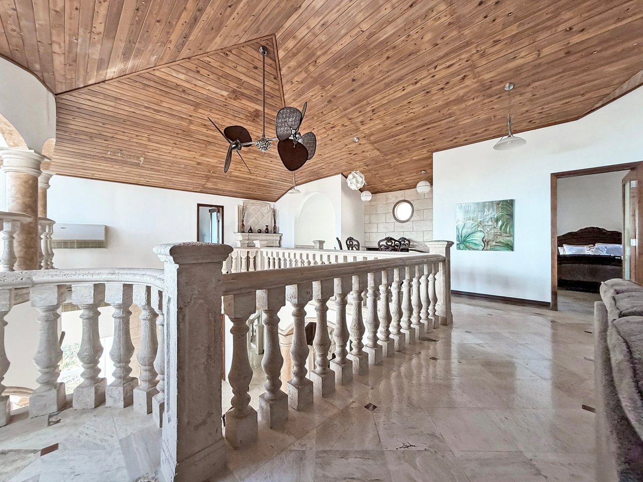 565 Parham Town 7 Bedroom Villa