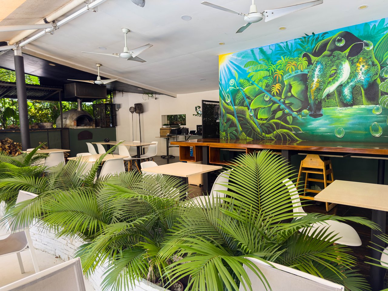 22 Unit Tropical Boutique Hotel steps from Manuel Antonio Park & Beach