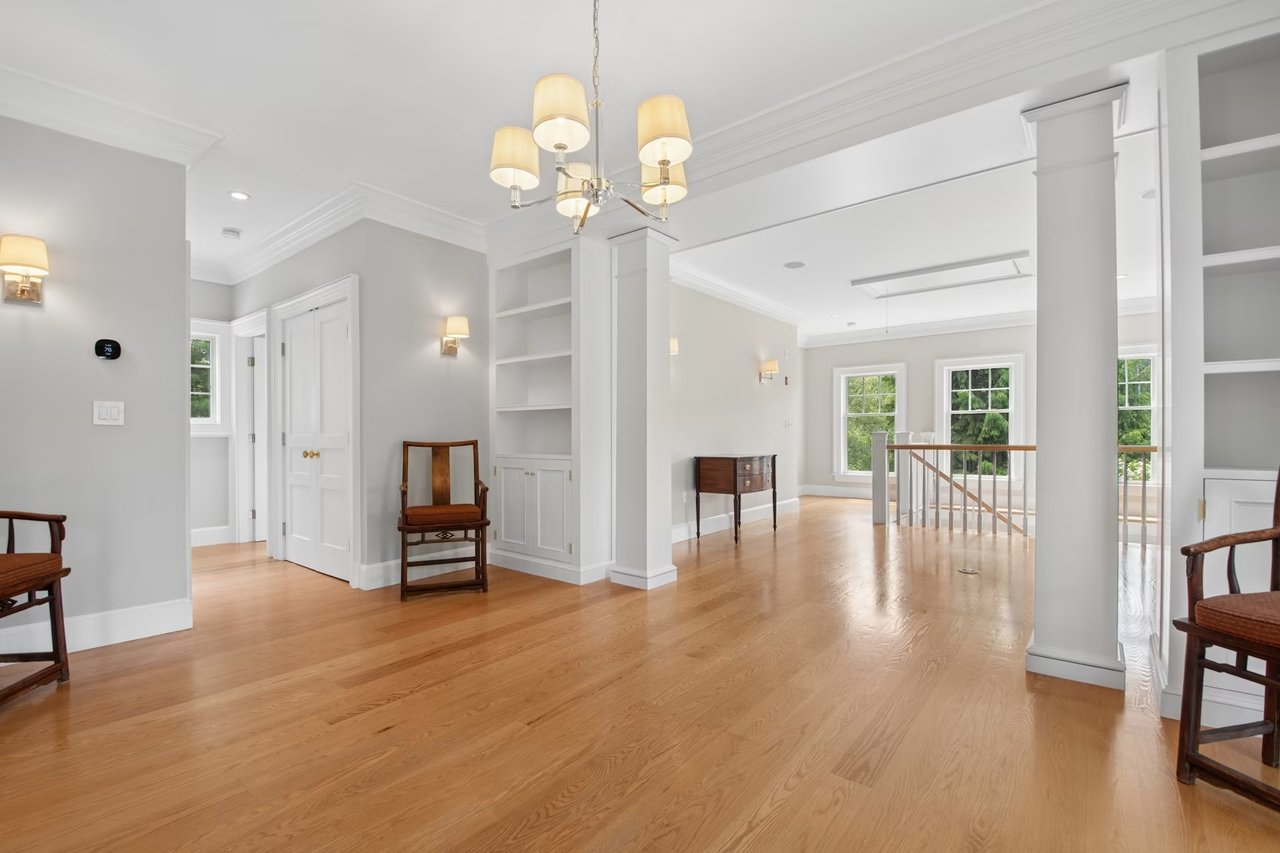 26 Madigan Ln