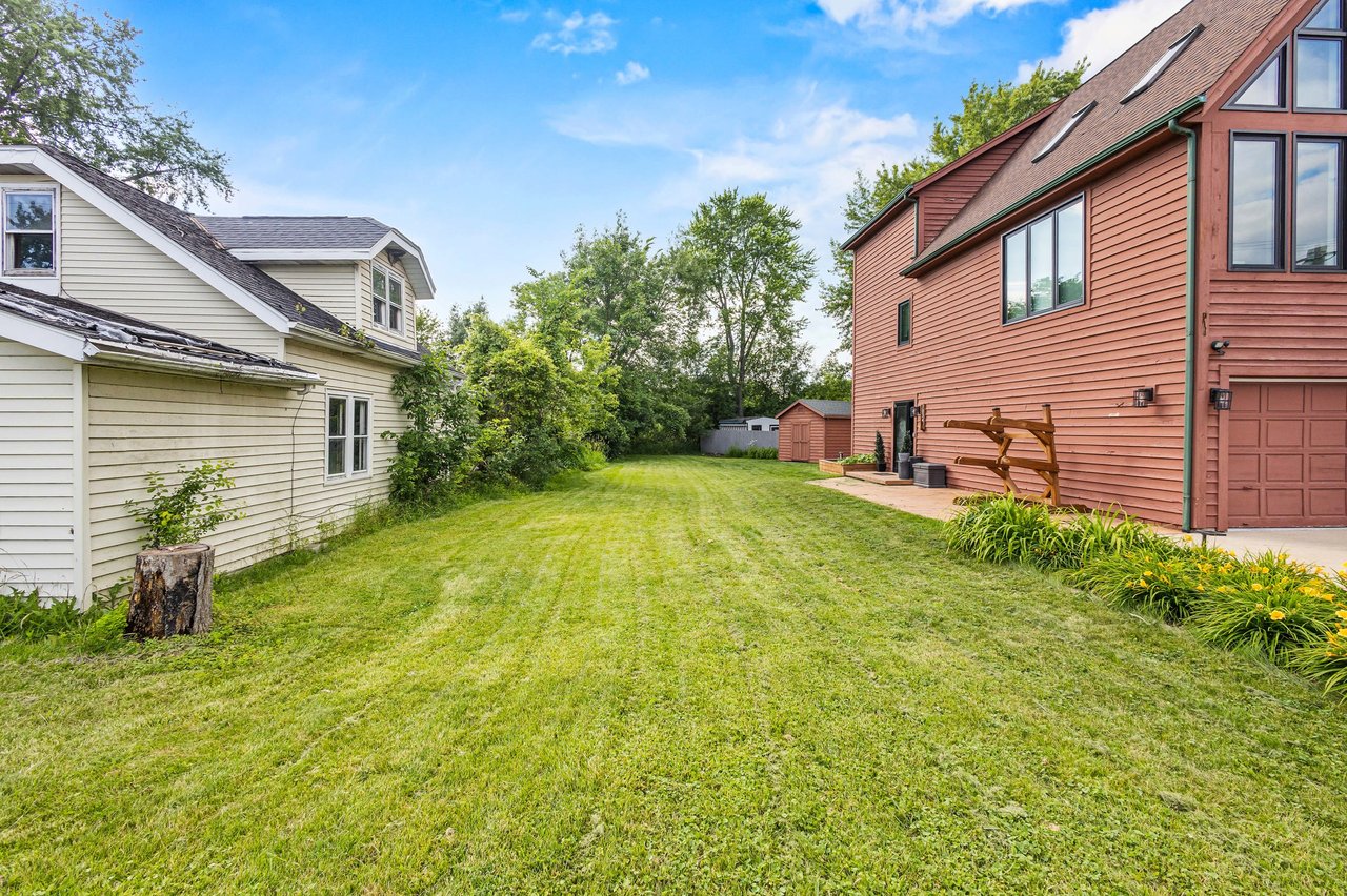 7110 N Tichigan Rd Waterford