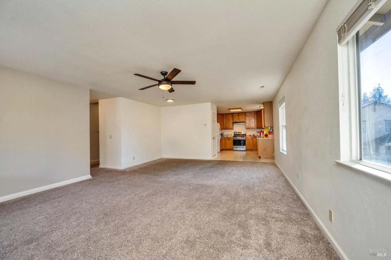 1404 Slater St Santa Rosa, CA 95404