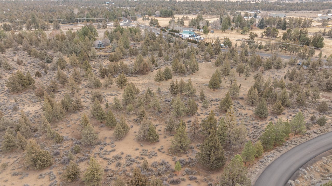 63545 Deschutes Market