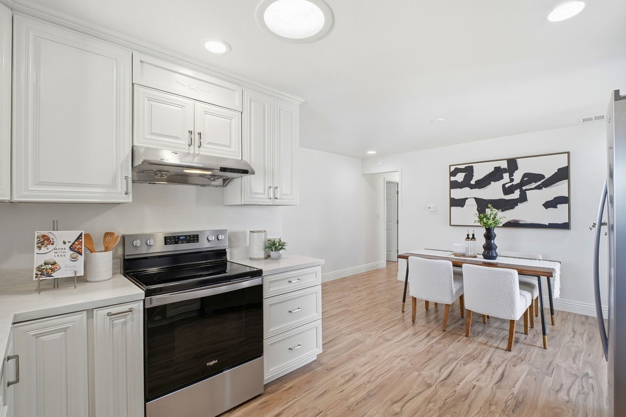 Turn Key Beauty in Sundale