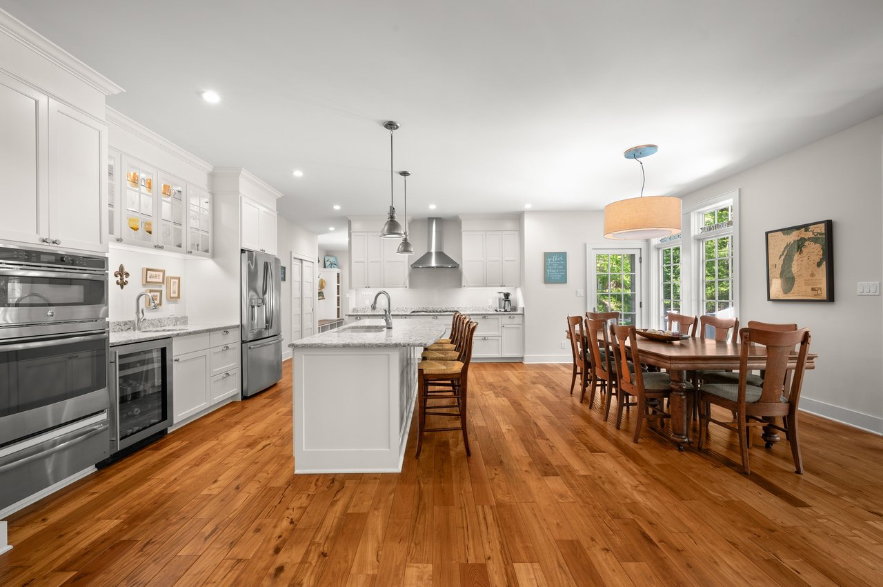 47118 Oak Avenue, Grand Beach, MI 49117