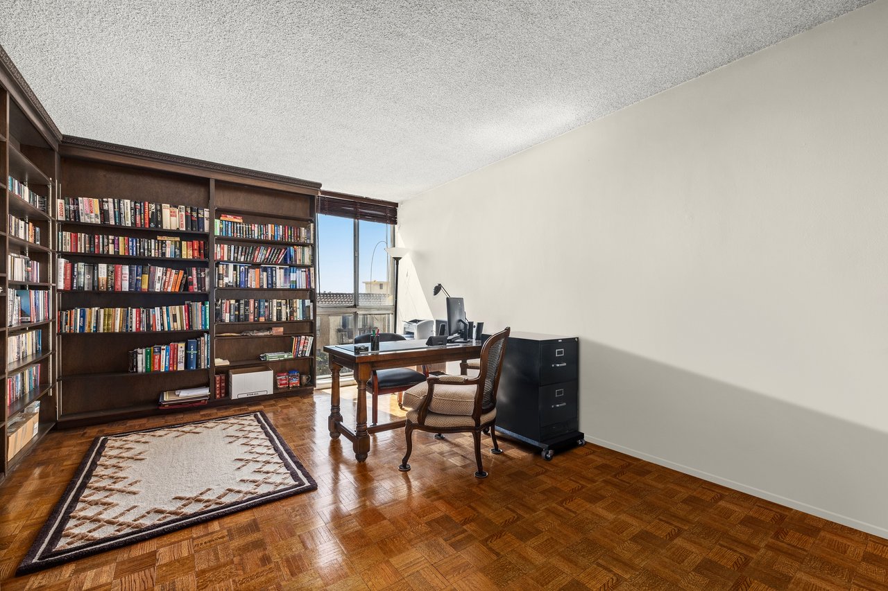 7309 Franklin Avenue, No. 304