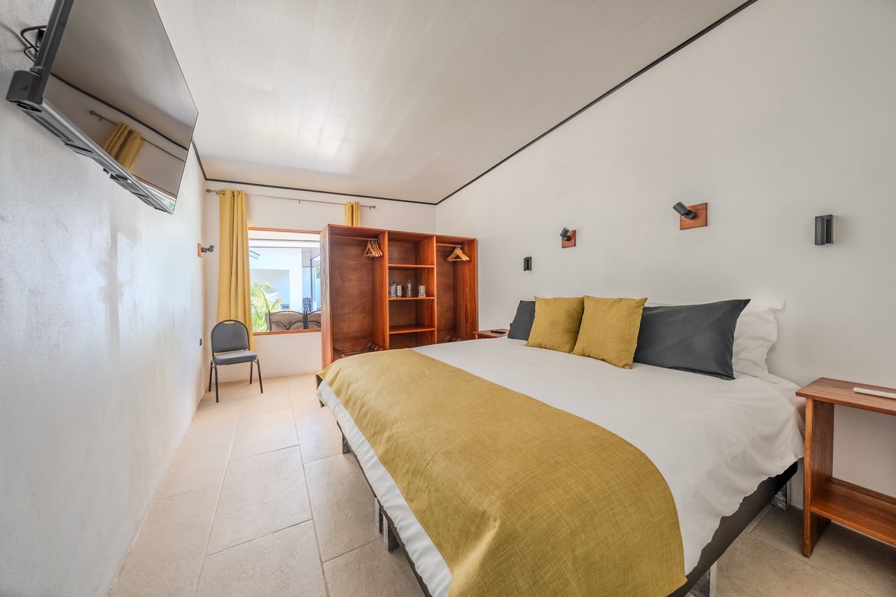 Turnkey Boutique Hotel for Sale in Bahía Ballena, Uvita – Los Papyrus
