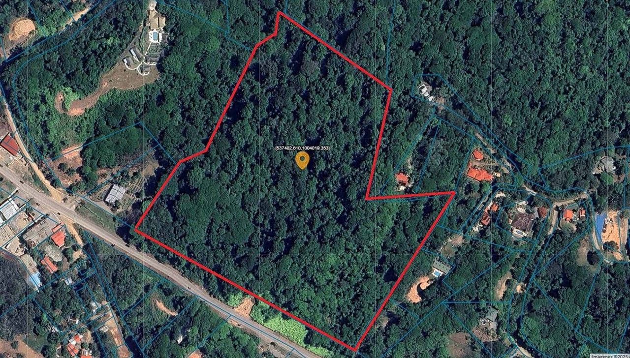 Oceanfront Highway Commercial Land, Ojochal, Puntarenas