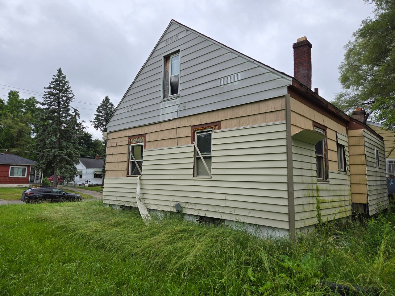 414 W Eldridge Ave