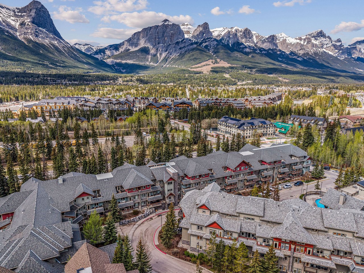 Short Term Rental Income Property in Grizzly Lodge Canmore