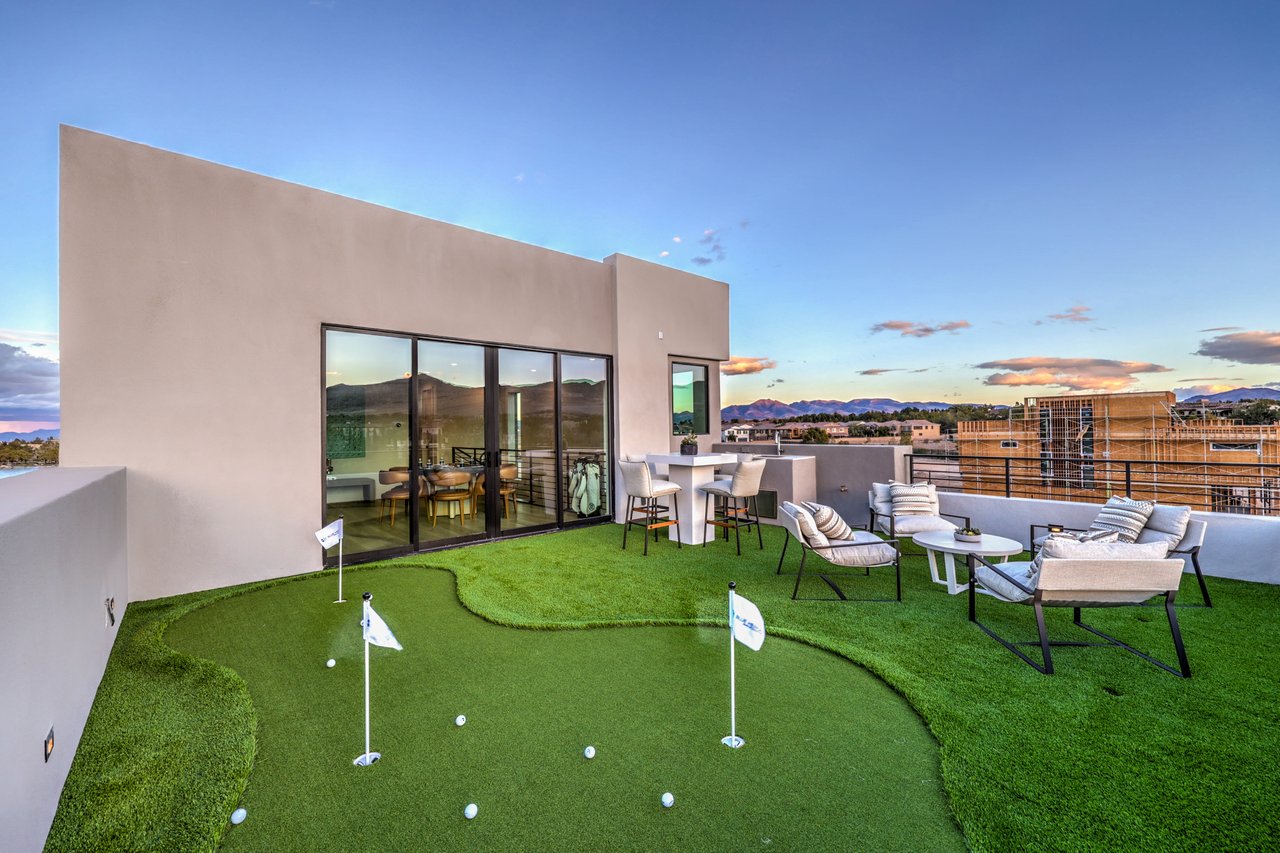 4077 Heron Fairway Dr