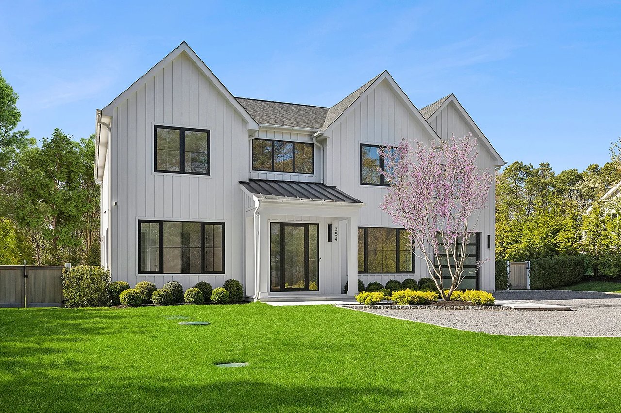 354 Saint Andrews Rd W