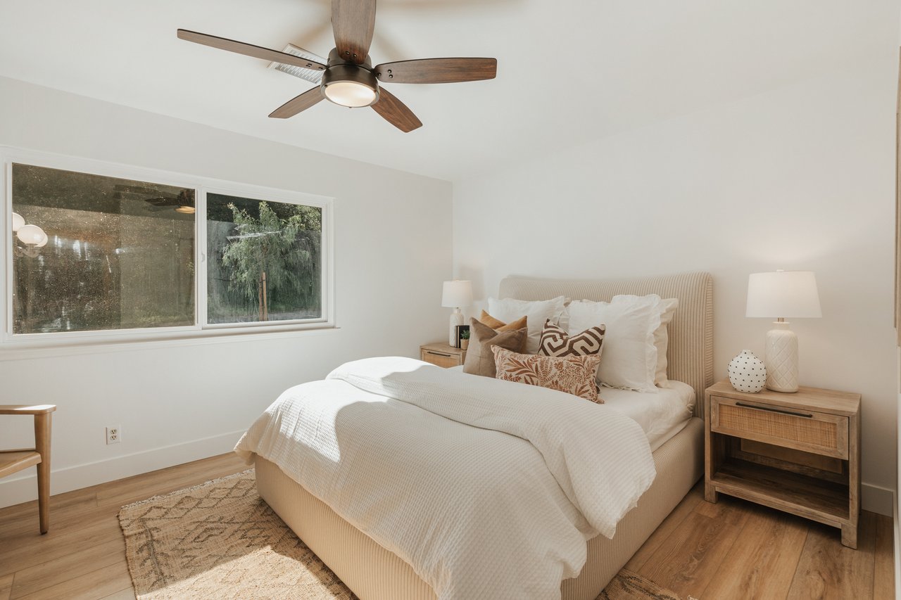 7817 E. Sandberg Lane