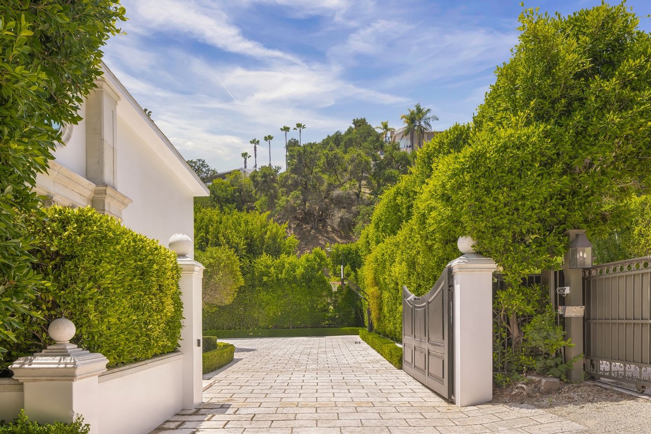 10914 Bellagio Rd