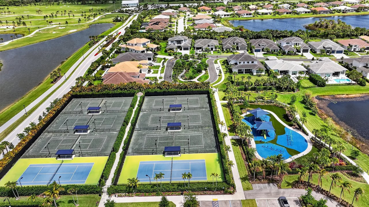 12249 Waterstone Cir