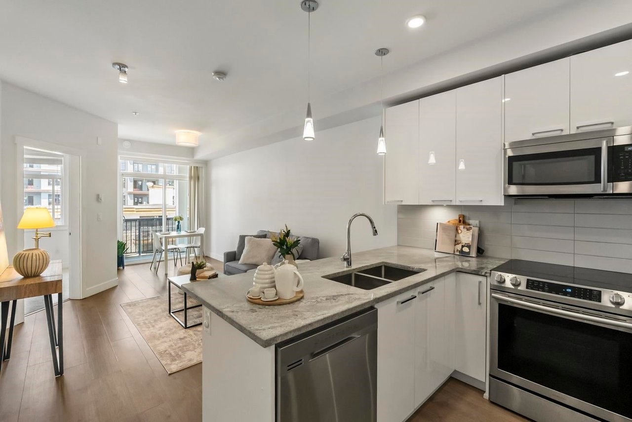 313-20686 Eastleigh Crescent