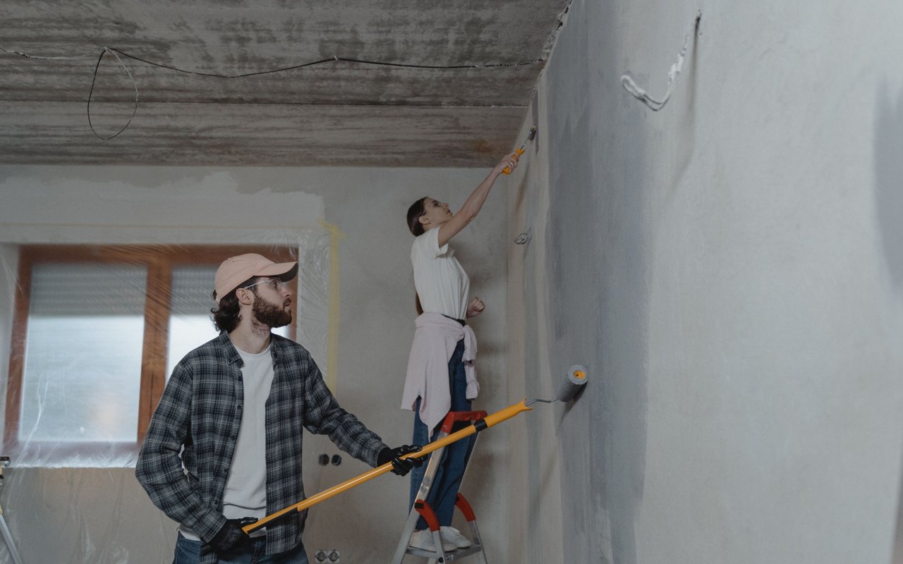 4 Ways to Avoid Going Over Budget on A Home Renovation