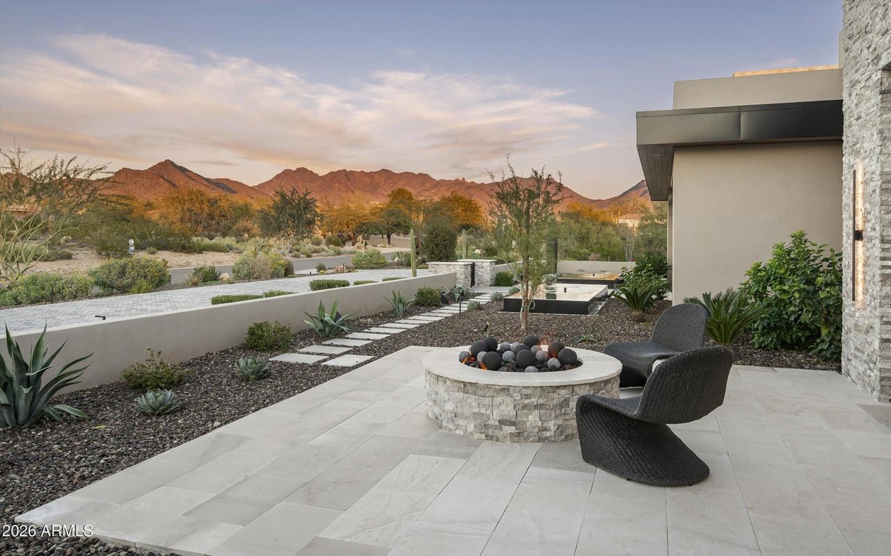 9245 E RIMROCK Drive