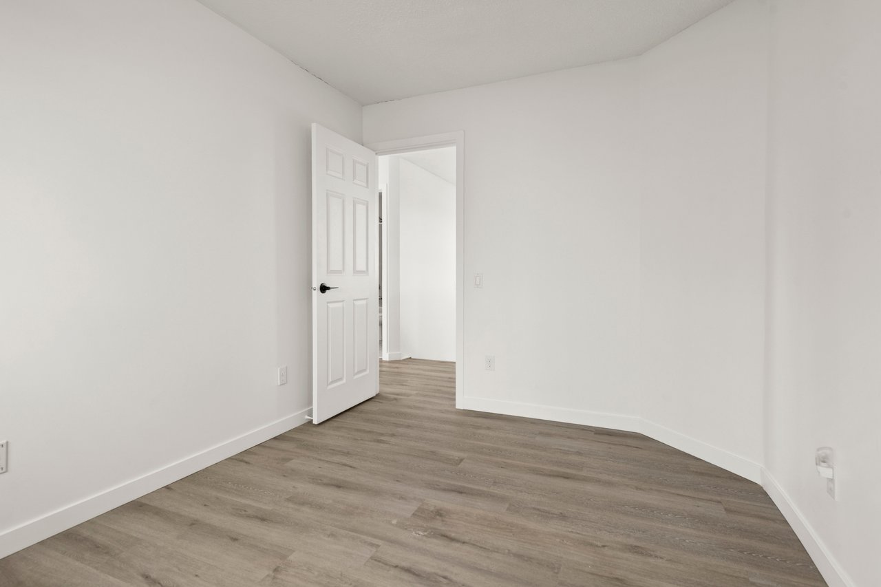 12345 Coventry Hills Way NE