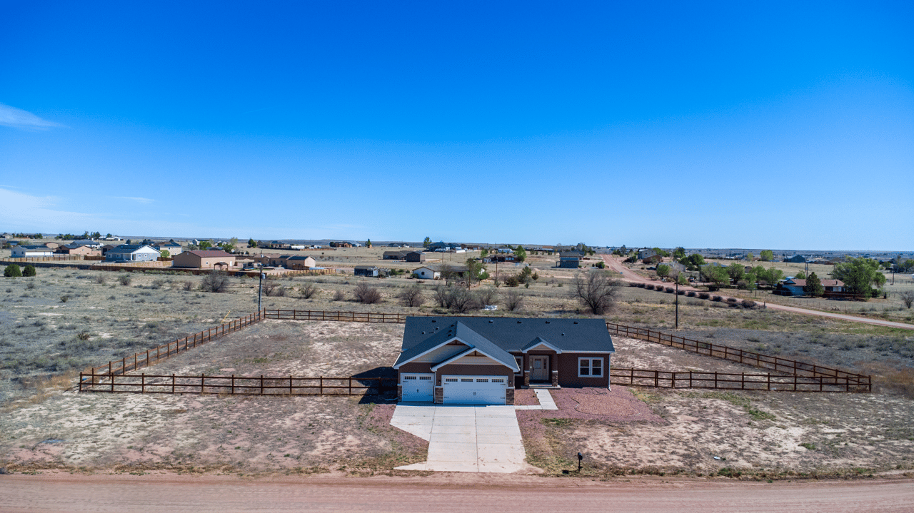 667 E Vermillion Dr