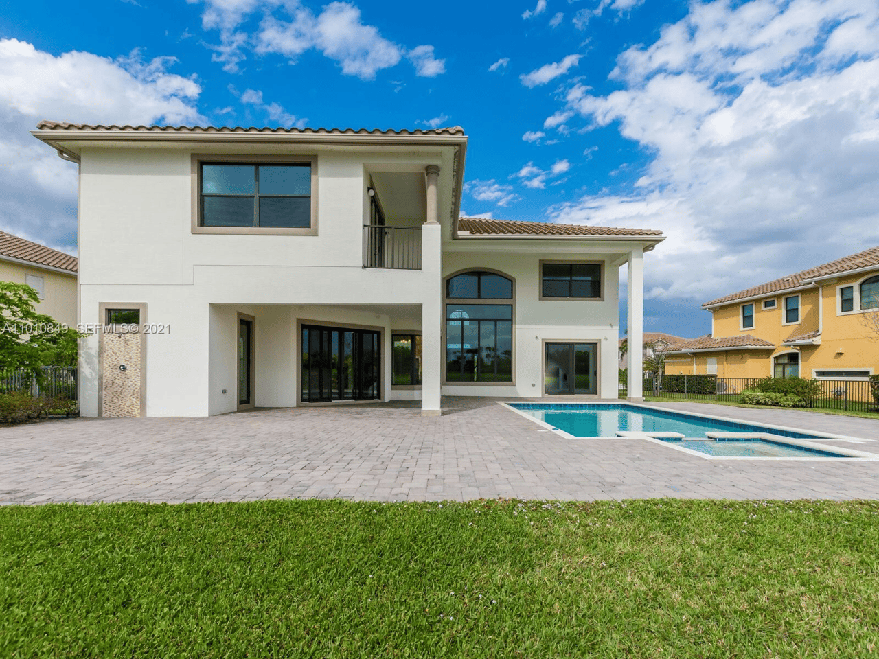 10380 S Barnsley Dr