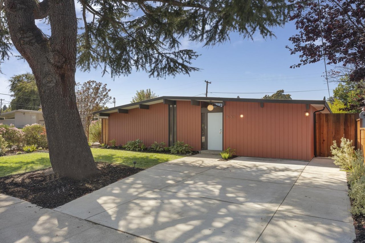 831 Richmond Avenue