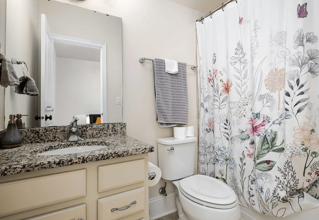 2808 Spring Shade Rd