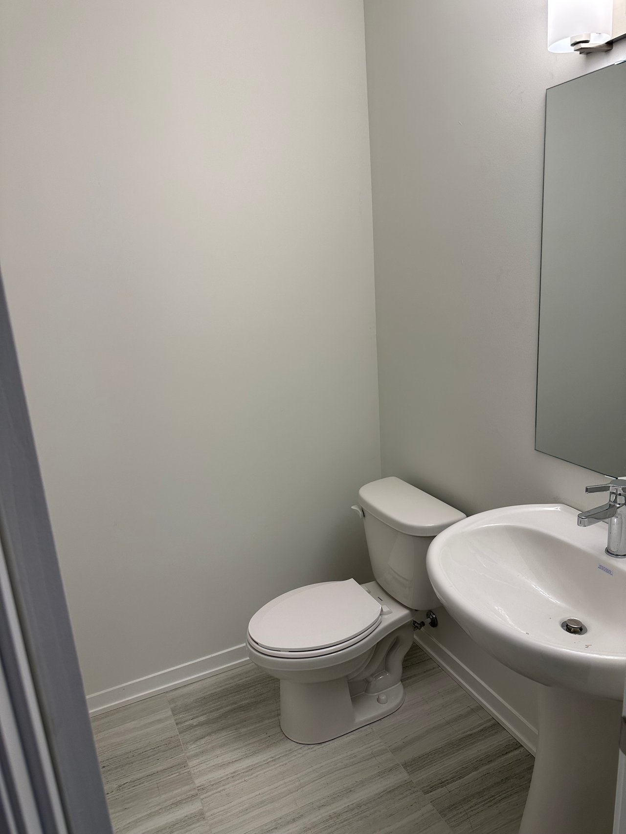 #21 - 11 Honeycrisp Crescent Unit: 21