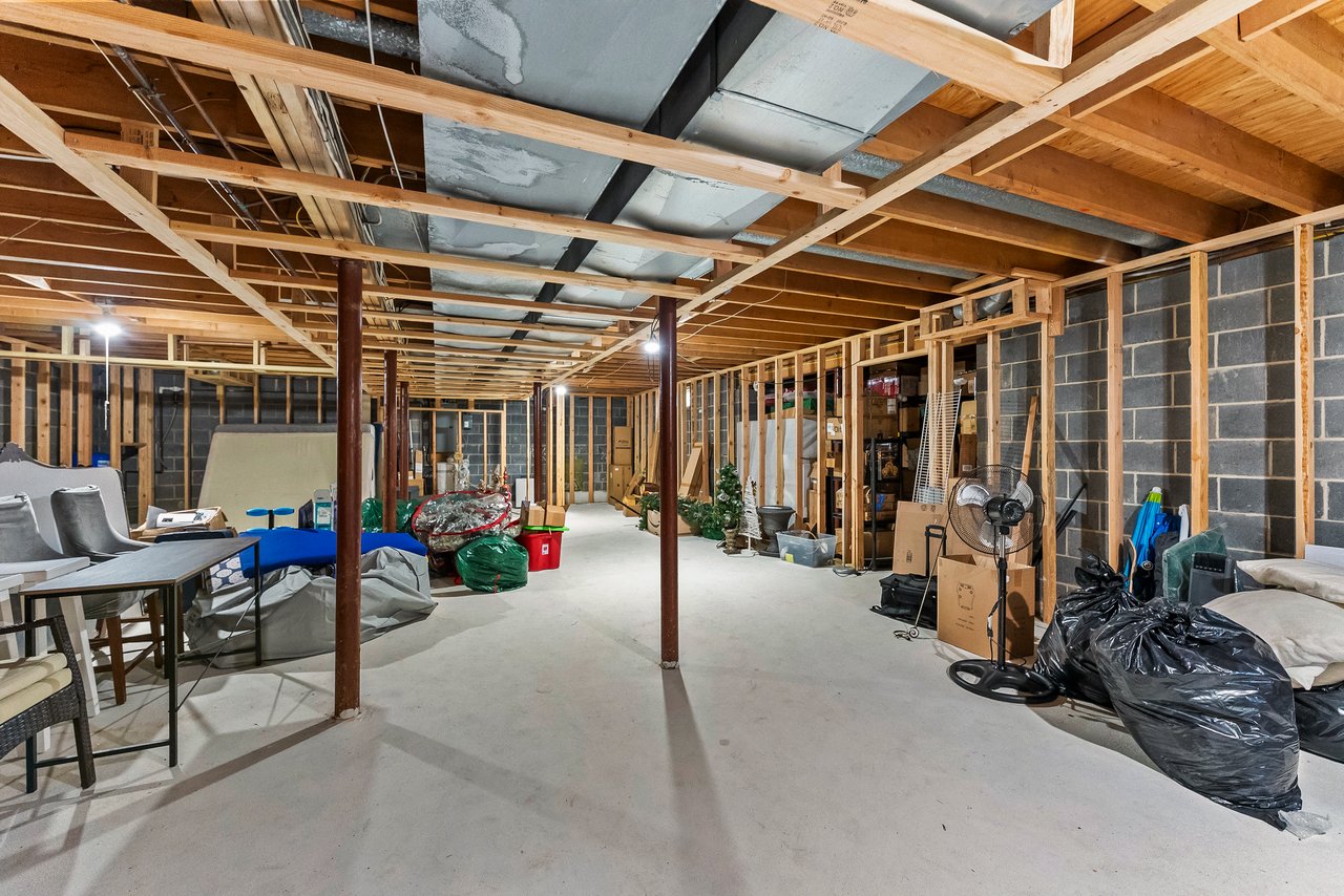 8 Copper Crow Bend