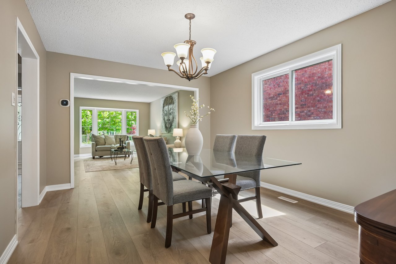 Unbeatable location in Glen Abbey!