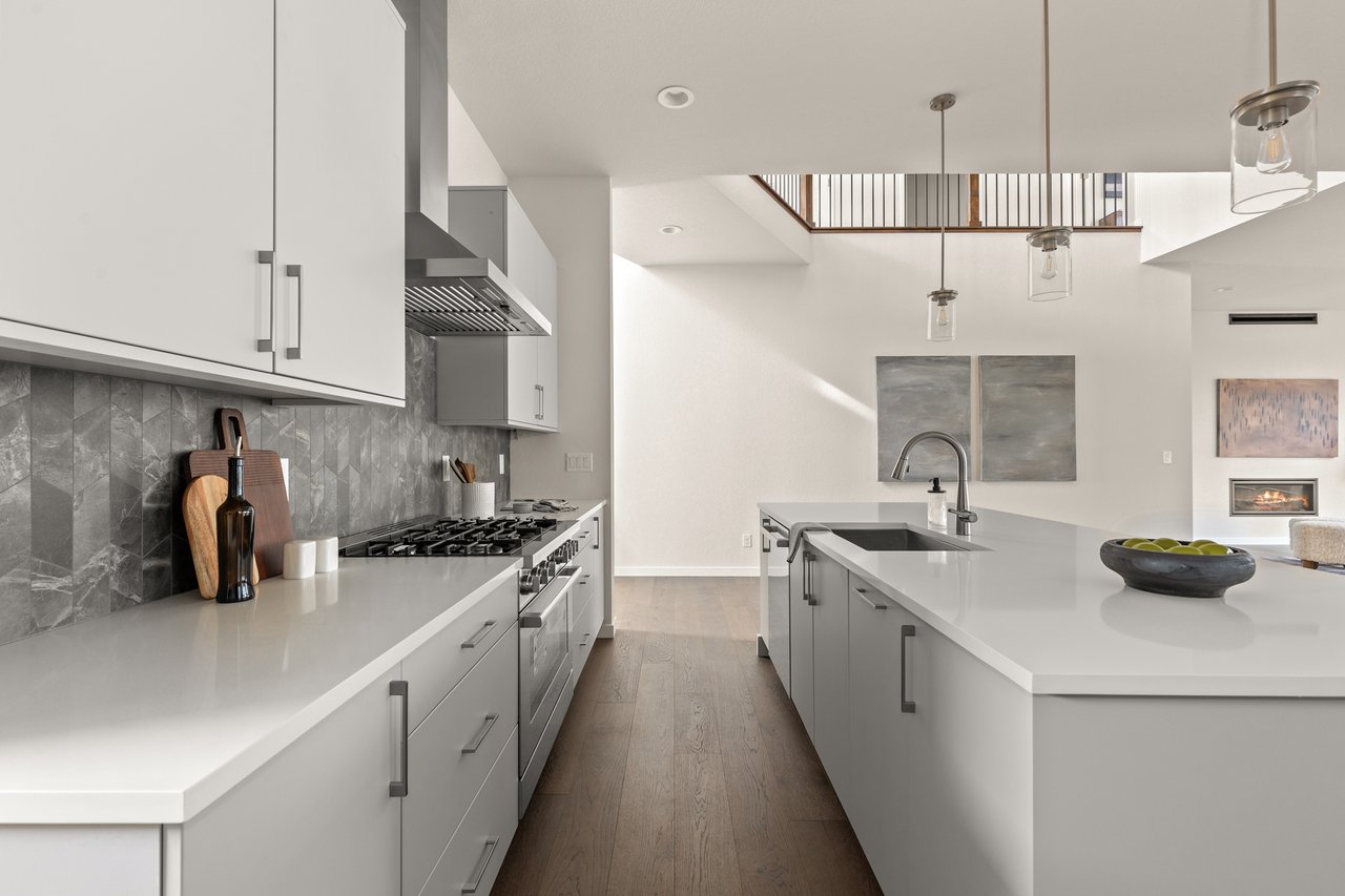 Fusion 1C - Finished Basement & 2-1 Buydown Included