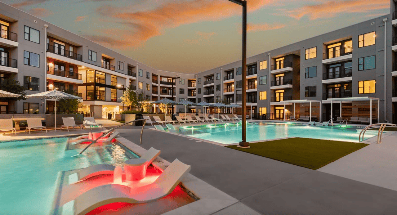 Lease today-Live up to 8 weeks for FREE!