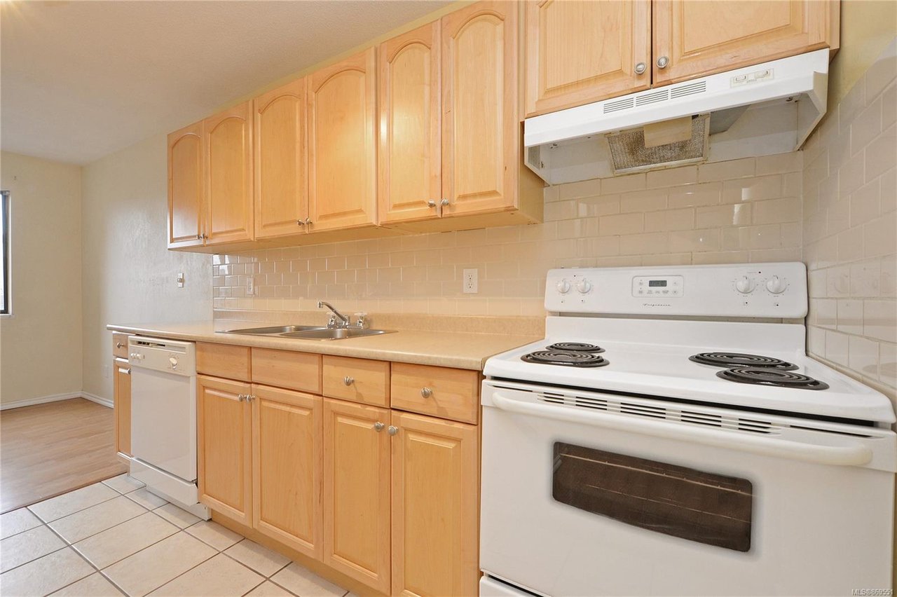 310-755 Hillside Ave