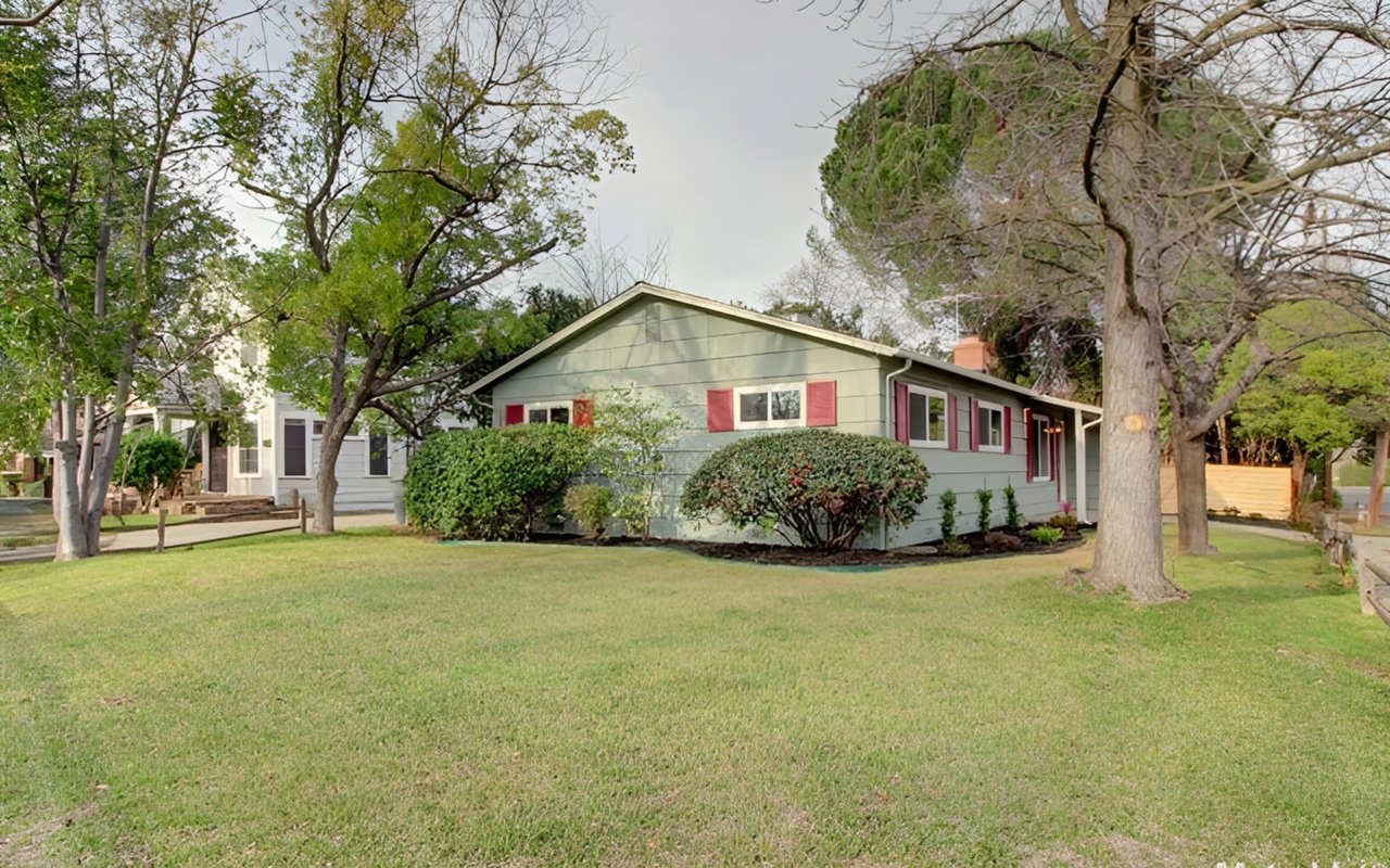 Another Home Sold in Elmhurst!