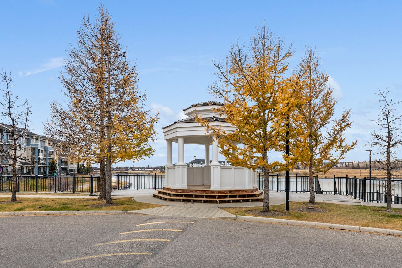 10 Country Village Park NE Unit: 3314