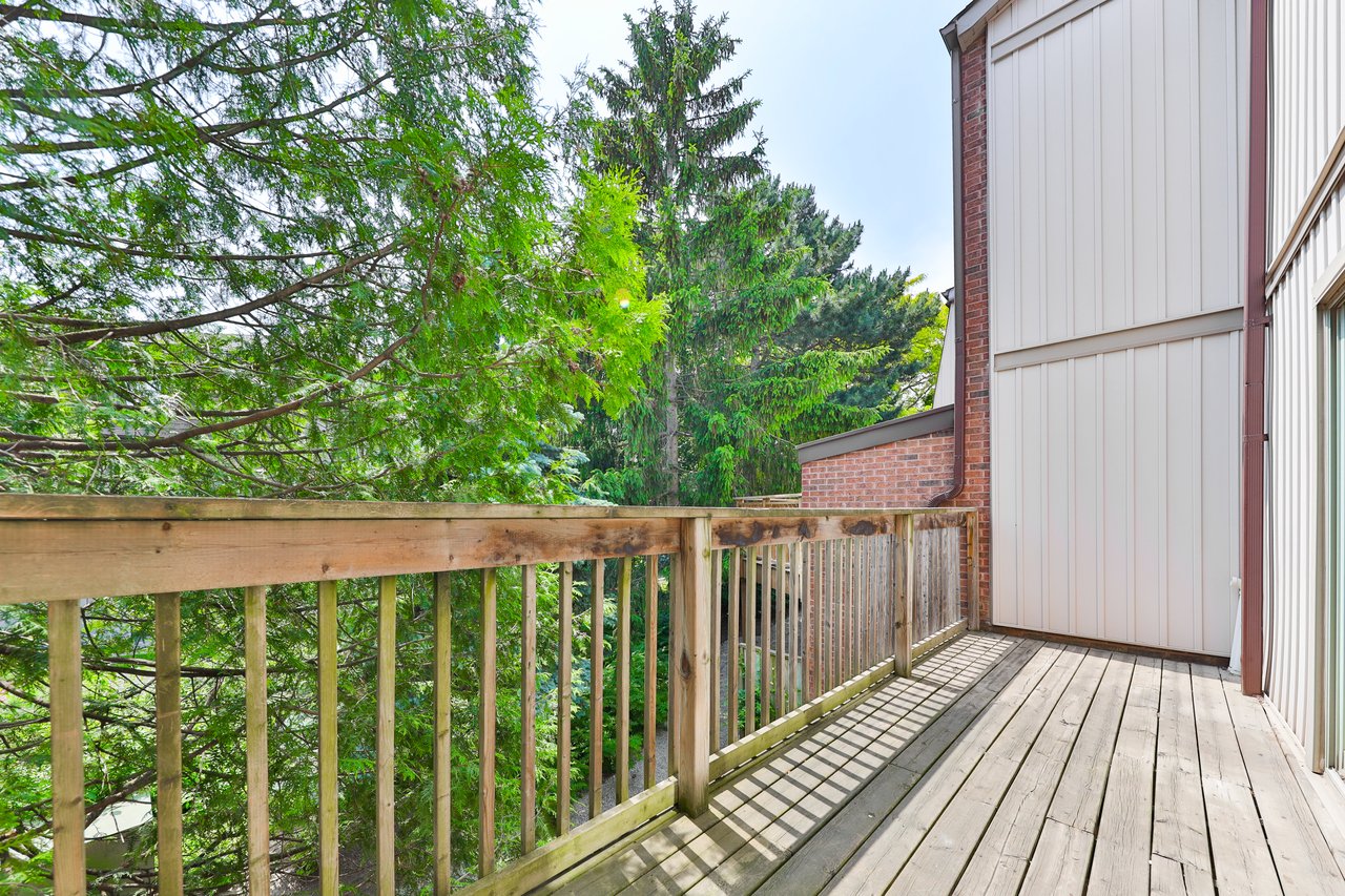 1160 Walden Circle #11